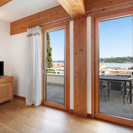 Rocchetta Flat