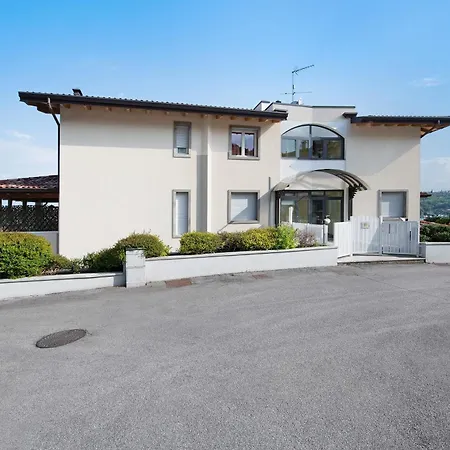 Rocchetta Flat